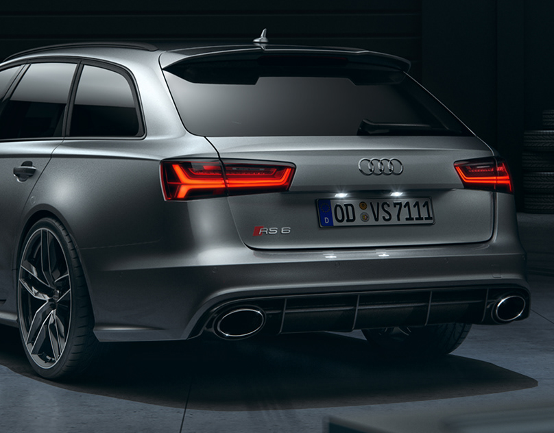 Audi RS6 performance – Garage scene