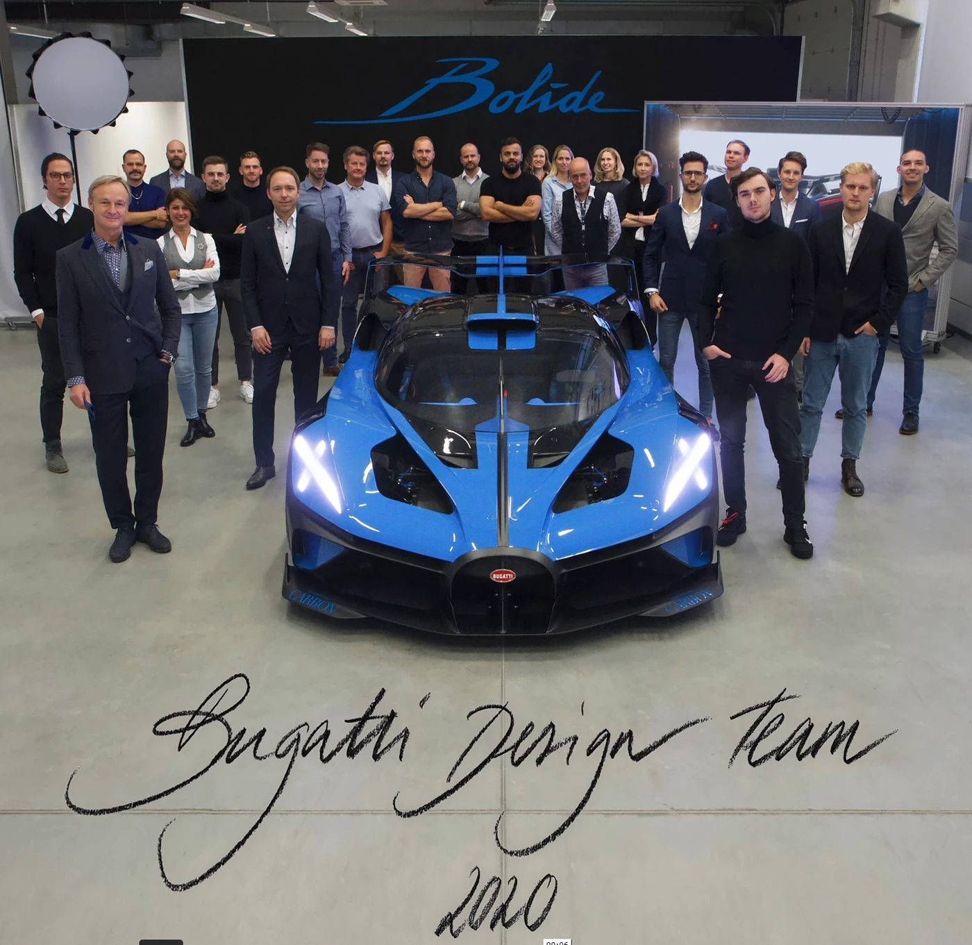 bolide bugatti c4d coronarenderer fullcgi pitlane racetrack killershots